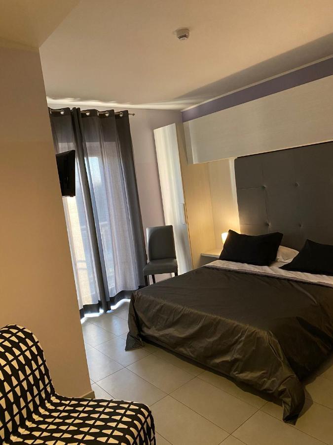 Victoria Hotel Pomigliano d'Arco Luaran gambar