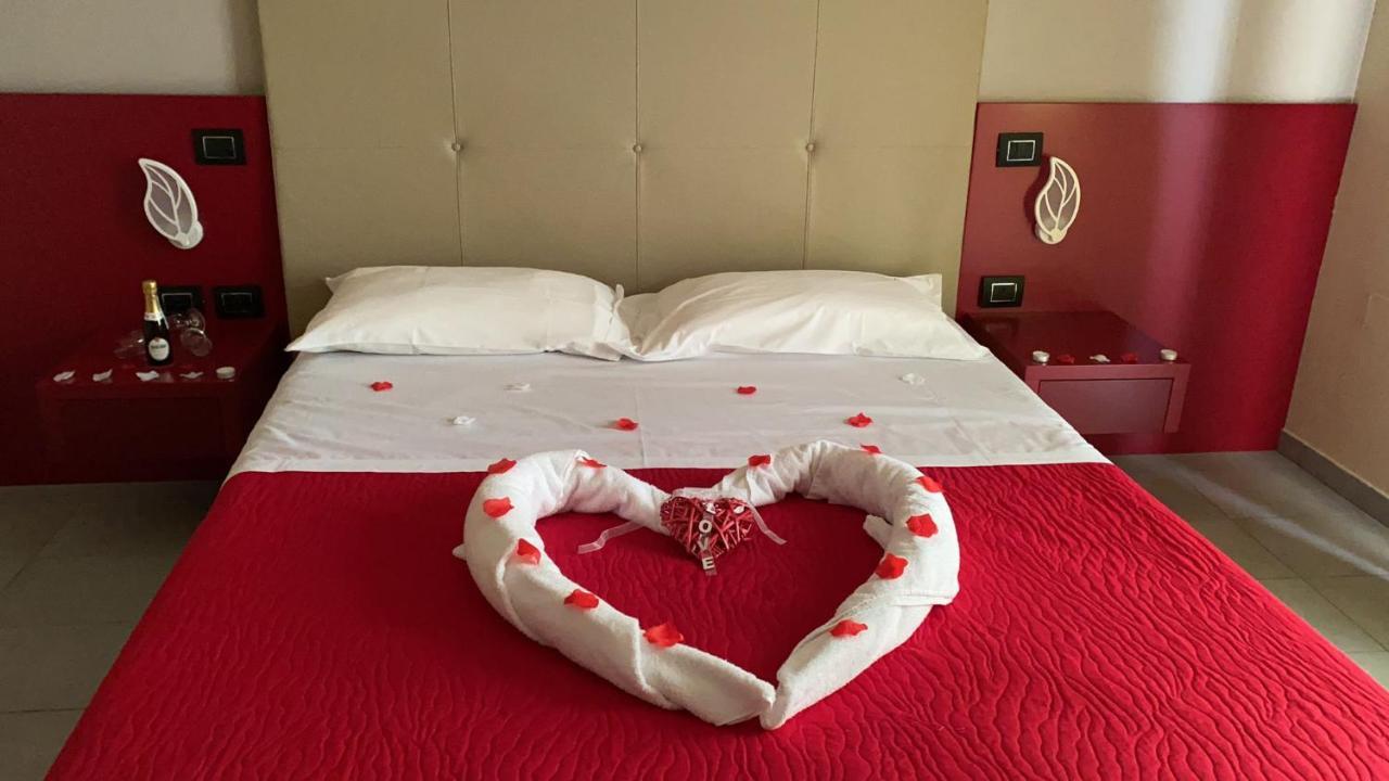 Victoria Hotel Pomigliano d'Arco Luaran gambar