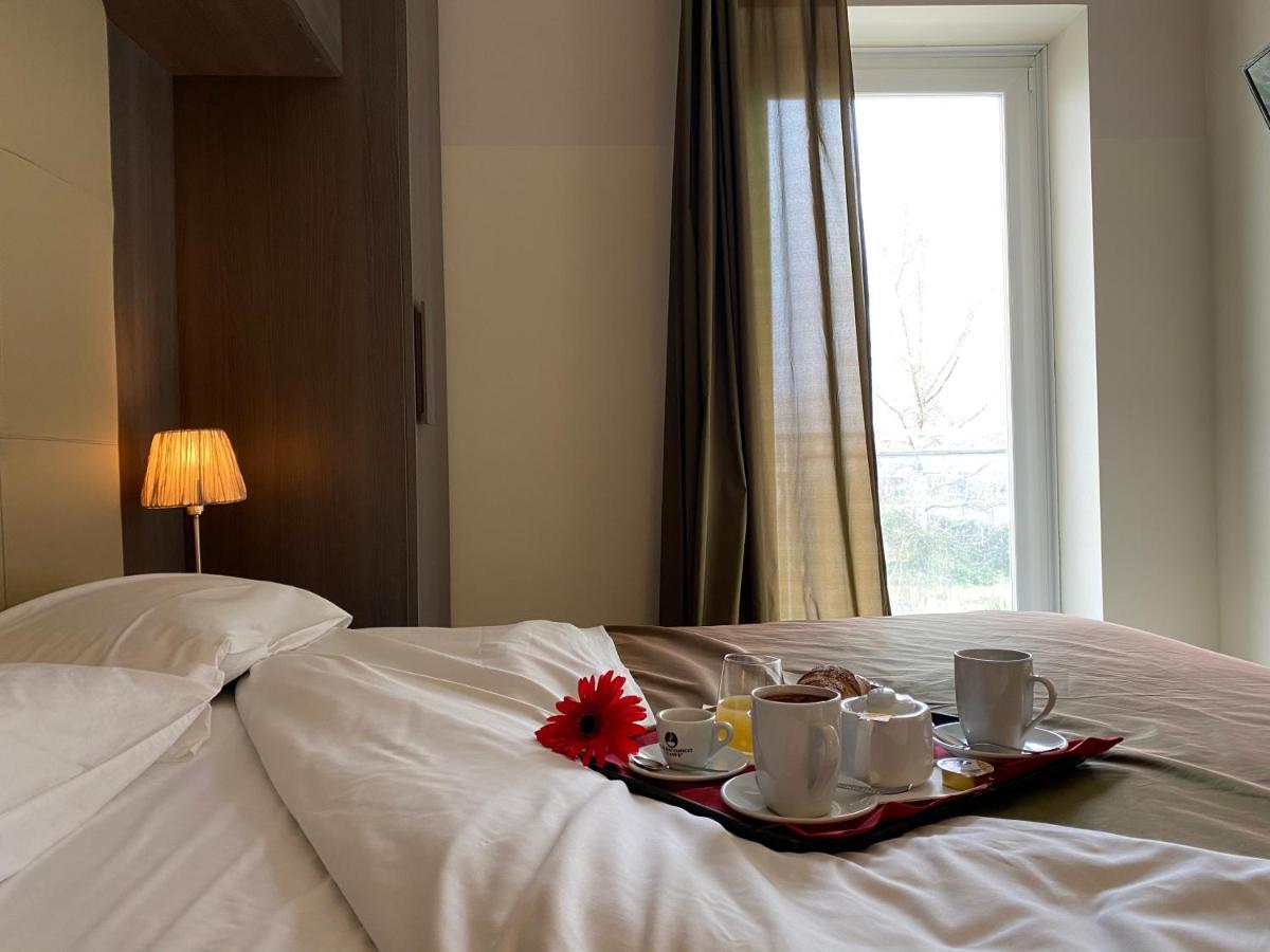 Victoria Hotel Pomigliano d'Arco Luaran gambar