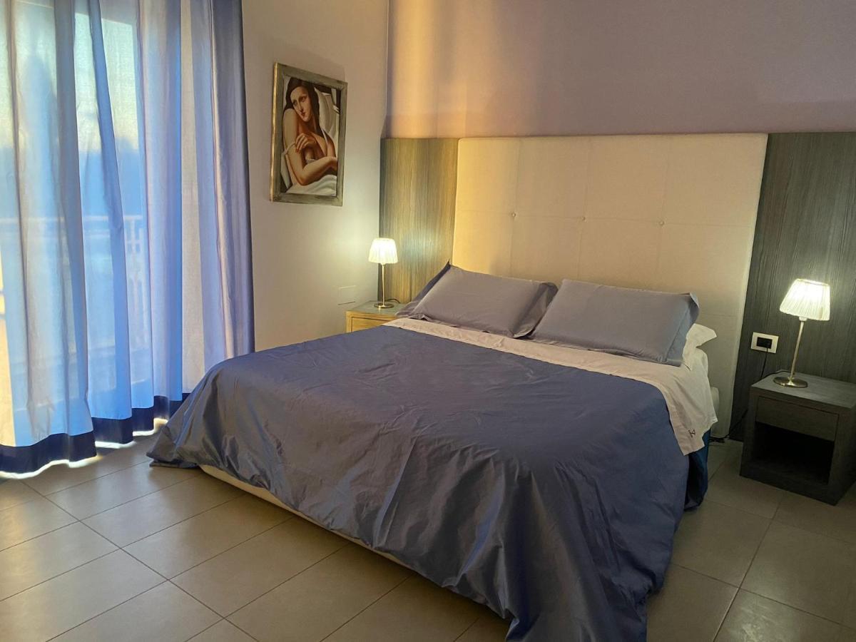 Victoria Hotel Pomigliano d'Arco Luaran gambar