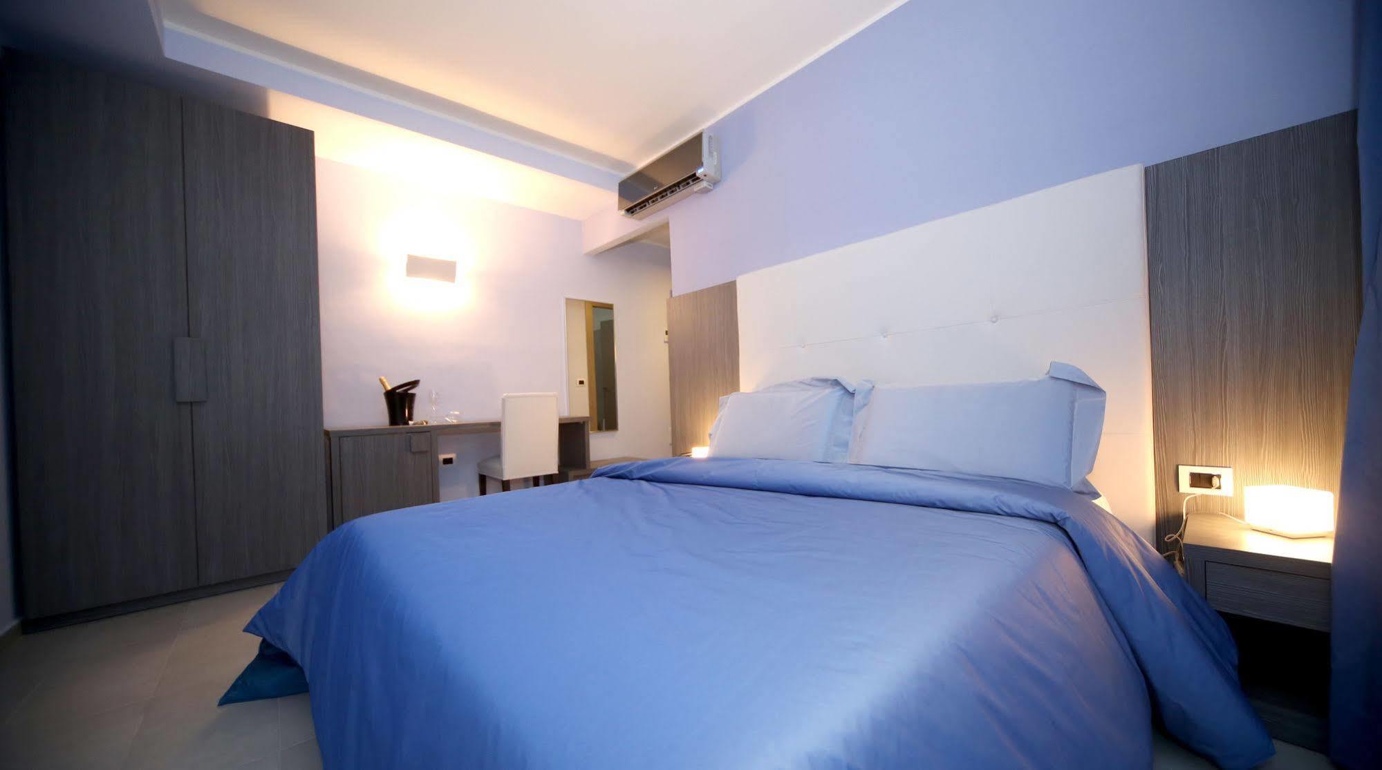 Victoria Hotel Pomigliano d'Arco Luaran gambar